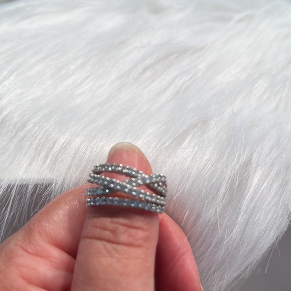 Women’s diamond ring - Picture 4 of 4